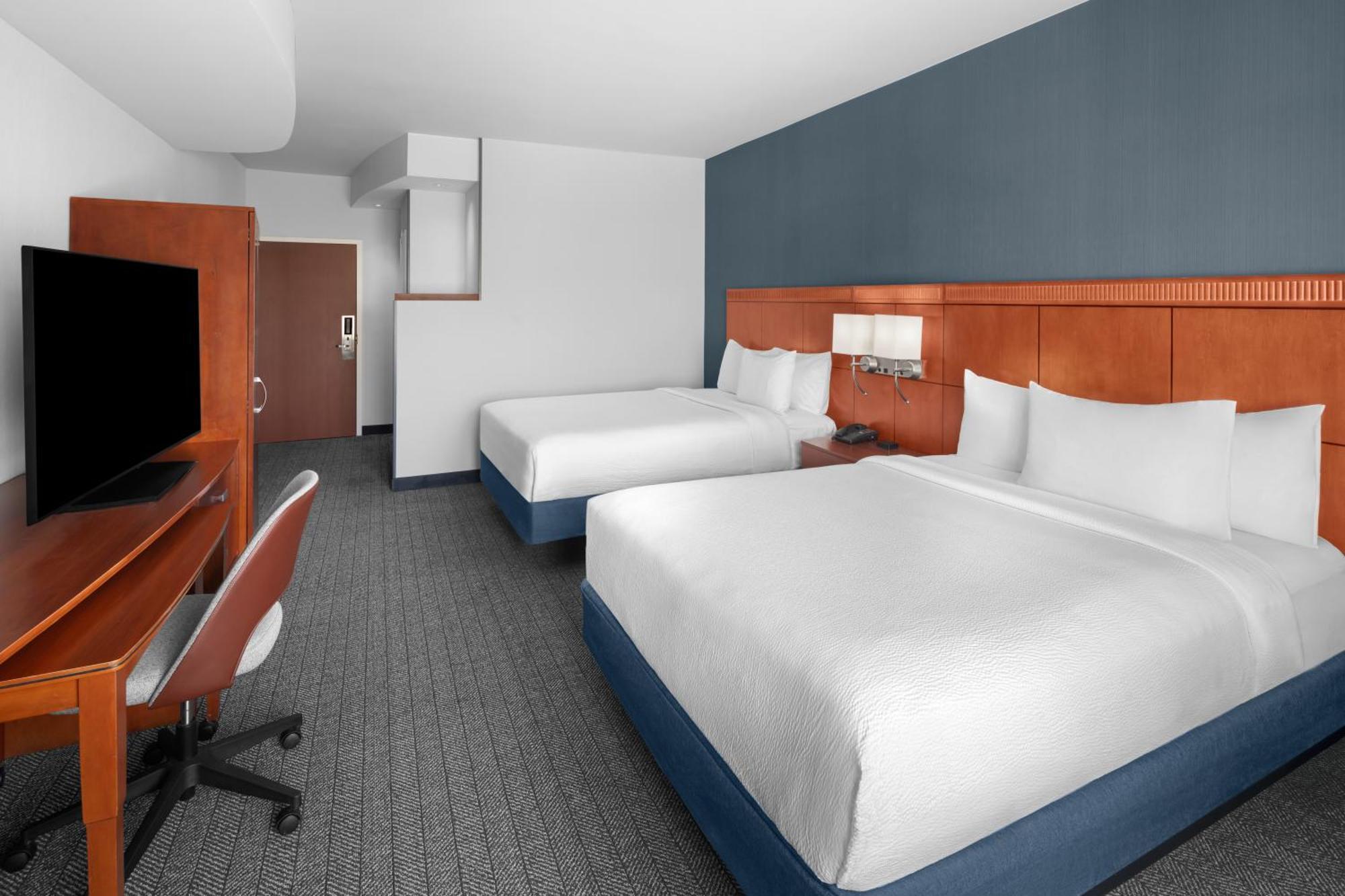 คอร์ตยาร์ด ซานตาแคลริตา วาเลนเซีย Hotel ภายนอก รูปภาพ