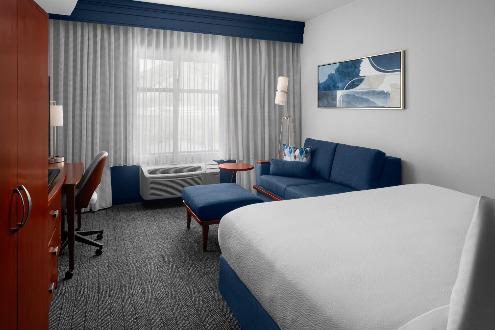 คอร์ตยาร์ด ซานตาแคลริตา วาเลนเซีย Hotel ภายนอก รูปภาพ