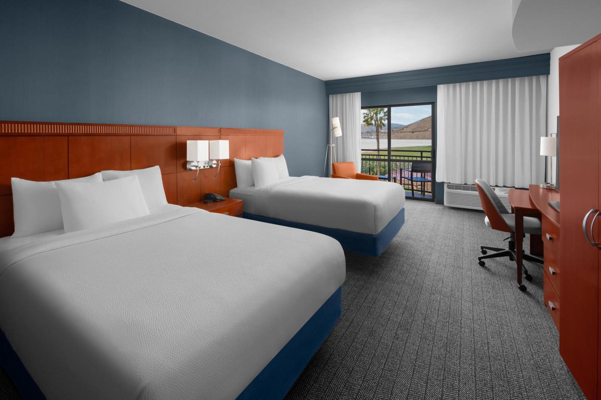 คอร์ตยาร์ด ซานตาแคลริตา วาเลนเซีย Hotel ภายนอก รูปภาพ